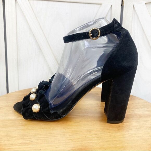 Marc Fisher King Pearl Ruffle Block Heel Suede Sandal Black 8.5 - Picture 3 of 13